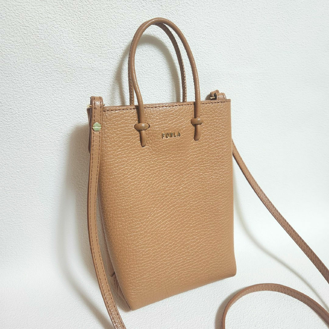 FURLA - FURLA フルラ エッセンシャルミニ ショルダーバッグ