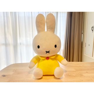 ぬいぐるみ (イエロー/黄色系)のフリマアイテム一覧 ぬいぐるみ (イエロー/黄色系)のフリマアイテム一覧