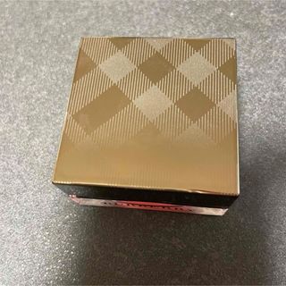BURBERRY(ベースメイク/化粧品)のフリマアイテム一覧 BURBERRY(ベースメイク/化粧品)のフリマアイテム一覧