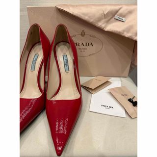 PRADA(ハイヒール/パンプス ・ レッド/赤色系)のフリマ PRADA(ハイヒール/パンプス ・ レッド/赤色系)のフリマ