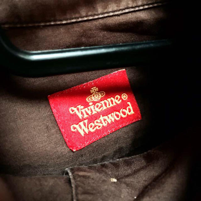 Vivienne Westwood(ヴィヴィアンウエストウッド)のヴィヴィアンウエストウッド シャツ レディースのトップス(シャツ/ブラウス(長袖/七分))の商品写真