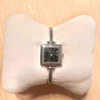 GUCCI - 678【美品】GUCCI グッチ時計 レディース腕時計 箱付き GUCCI - 678【美品】GUCCI グッチ時計 レディース腕時計 箱付き