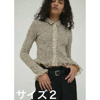 mame - mame kurogouchi 23pf 百合刺繍トップスの通販|ラクマ mame - mame kurogouchi 23pf 百合刺繍トップスの通販|ラクマ