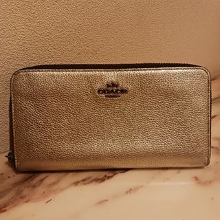 COACH(財布 ・ ゴールド/金色系)のフリマアイテム一覧 COACH(財布 ・ ゴールド/金色系)のフリマアイテム一覧