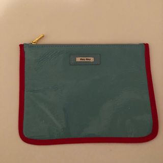 MIU MIU(ポーチ)のフリマアイテム一覧 MIU MIU(ポーチ)のフリマアイテム一覧