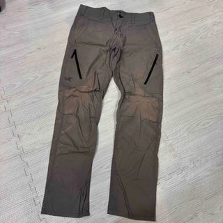 ARC'TERYX - 【最終値下げ】Arc'teryx ナイロンパンツ メンズ ARC'TERYX - 【最終値下げ】Arc'teryx ナイロンパンツ メンズ