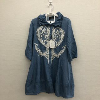 新品未使用　【4298 SHIZUKA KOMURO】シズカコムロ　青系　40　長袖チュニック　トップス　シンプル(チュニック)