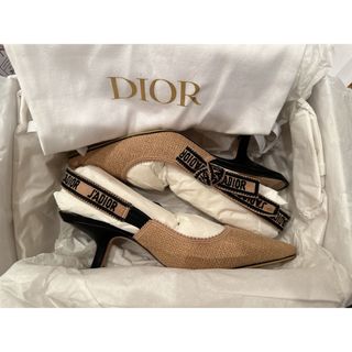 Christian Dior(ハイヒール/パンプス)のフリマアイテム一覧 Christian Dior(ハイヒール/パンプス)のフリマアイテム一覧