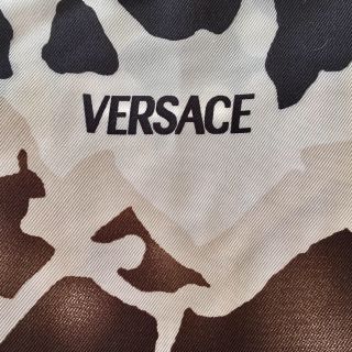 ジャンニヴェルサーチ(Gianni Versace)の新品、未使用 ヴェルサーチ スカーフ ノベルティ(バンダナ/スカーフ)