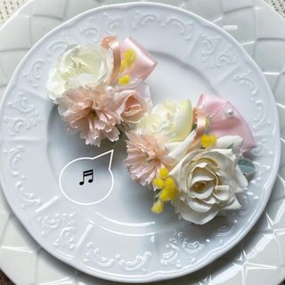 ミモザが可愛い♡ママとリンク親子コサージュ(単品もOKです♡)180.181(コサージュ/ブローチ)