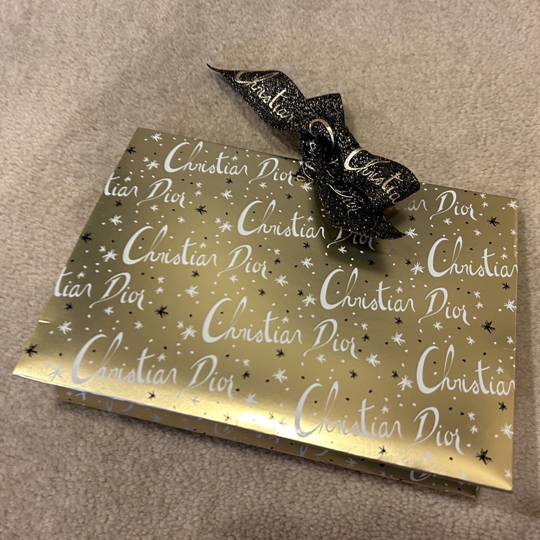 Christian Dior(クリスチャンディオール)のDior 限定ギフトボックス レディースのバッグ(ショップ袋)の商品写真