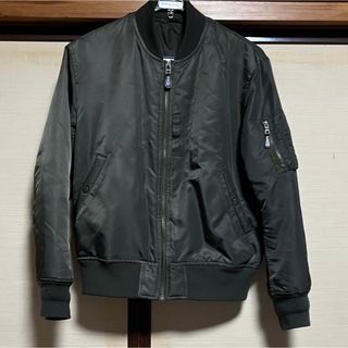 GU - レア/廃番【ジーユー×アンダーカバー】コラボ 中綿 MA-1 GU - レア/廃番【ジーユー×アンダーカバー】コラボ 中綿 MA-1