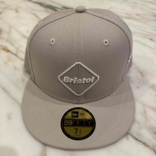 F.C.R.B.(メンズ ・ ベージュ系)のフリマアイテム一覧 F.C.R.B.(メンズ ・ ベージュ系)のフリマアイテム一覧