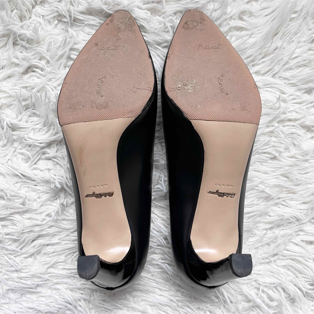 極美品　Salvatore Ferragamo レザー パンプス 23.5 黒 極美品 Salvatore Ferragamo レザー パンプス 23.5 黒