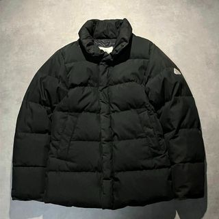 Pyrenex(ダウンジャケット ・ ブラック/黒色系)のフリマ Pyrenex(ダウンジャケット ・ ブラック/黒色系)のフリマ