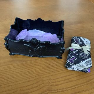 ANNA SUI - アナスイドレッサー型ジュエリーケース 未使用品の ANNA SUI - アナスイドレッサー型ジュエリーケース 未使用品の