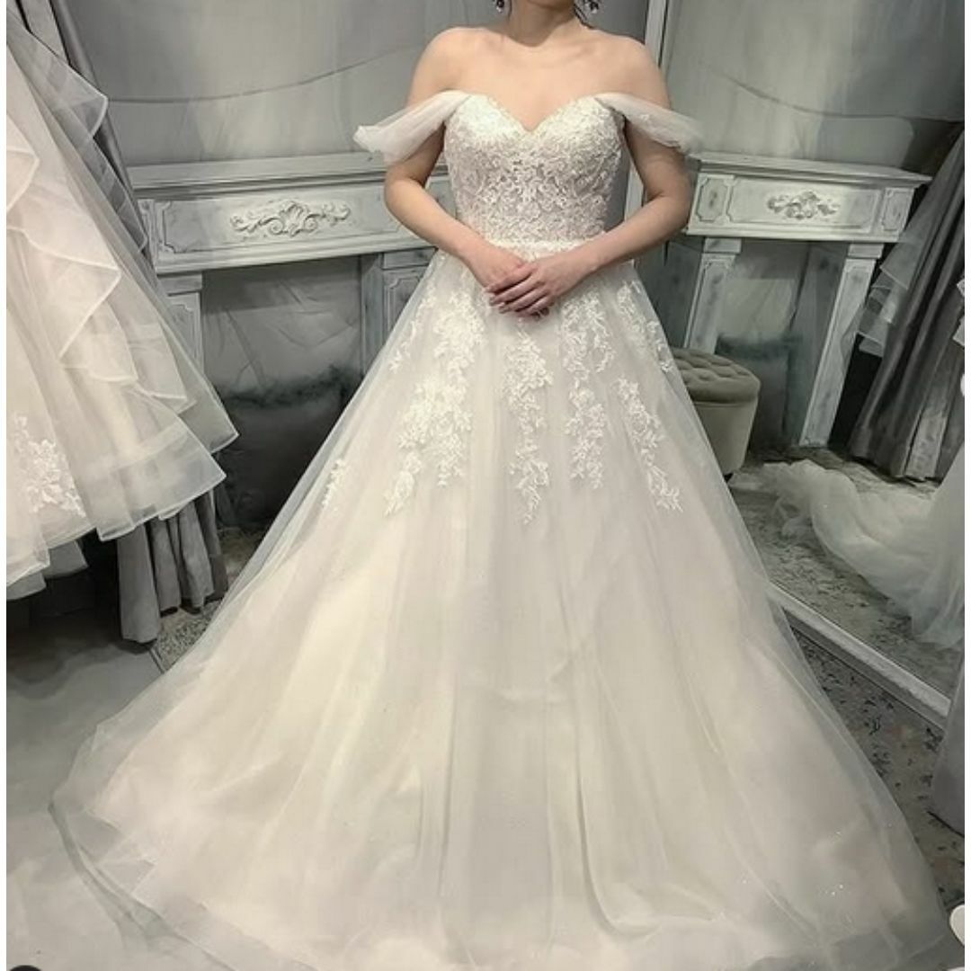 ウェディングドレス オフショルダー 繊細レース キラキラチュール 結婚式