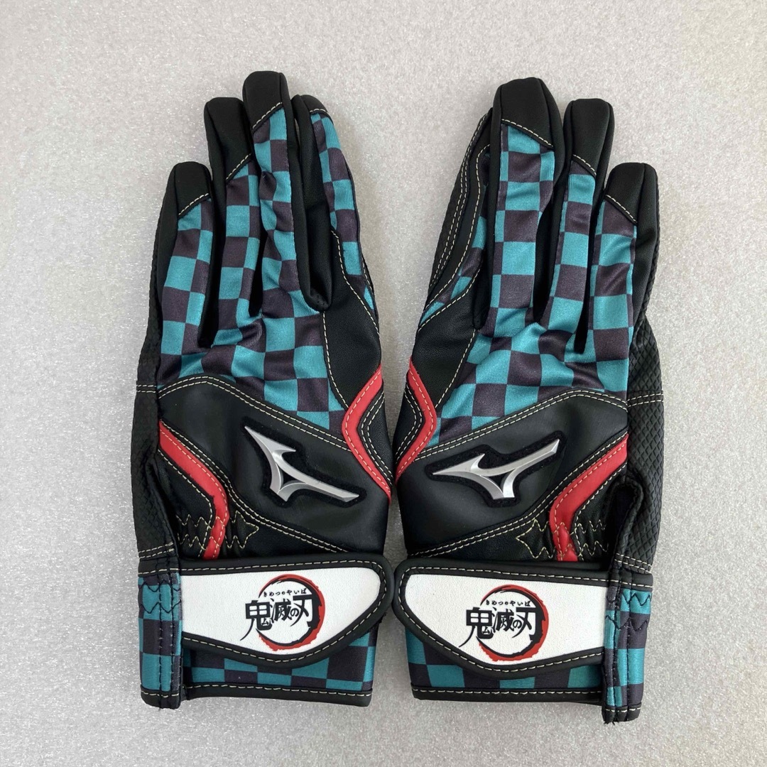 MIZUNO(ミズノ)の未使用　ミズノ×鬼滅の刃　ジュニア用バッティンググローブ　竈門炭治郎 JL スポーツ/アウトドアの野球(その他)の商品写真