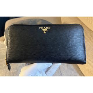 PRADA - 極美品✨付属付✨プラダ 三つ折り財布 レター型 ヴィッ PRADA - 極美品✨付属付✨プラダ 三つ折り財布 レター型 ヴィッ