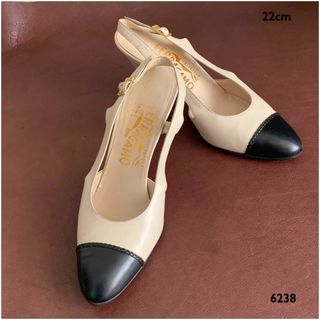 Salvatore Ferragamo(ハイヒール/パンプス ・ ホワイト/白色系 Salvatore Ferragamo(ハイヒール/パンプス ・ ホワイト/白色系