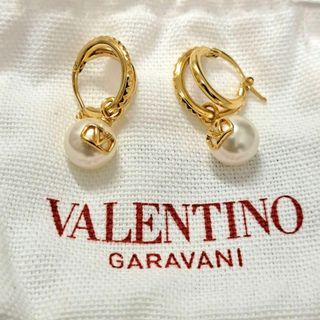 VALENTINO(ピアス ・ ゴールド/金色系)のフリマアイテム一覧 VALENTINO(ピアス ・ ゴールド/金色系)のフリマアイテム一覧