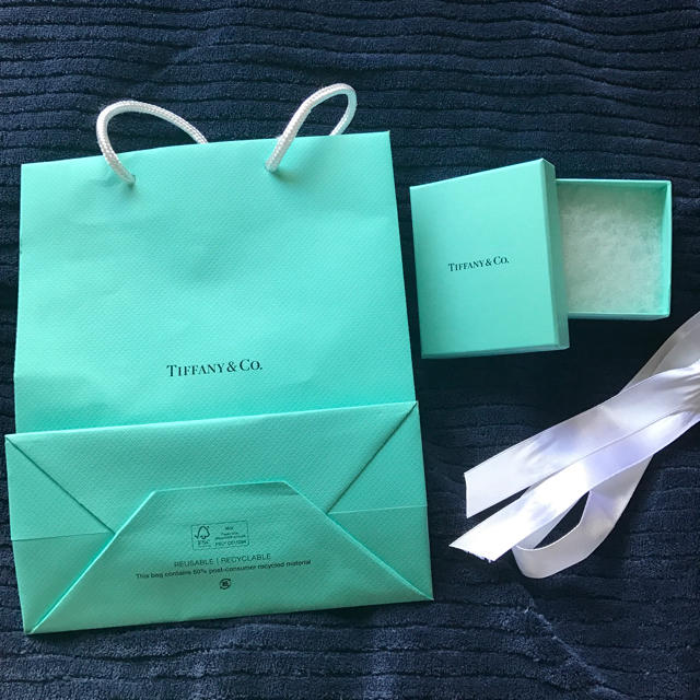 Tiffany & Co.(ティファニー)のティファニーショップ袋、箱、ポストカード、メッセージカードセット ハンドメイドの文具/ステーショナリー(カード/レター/ラッピング)の商品写真