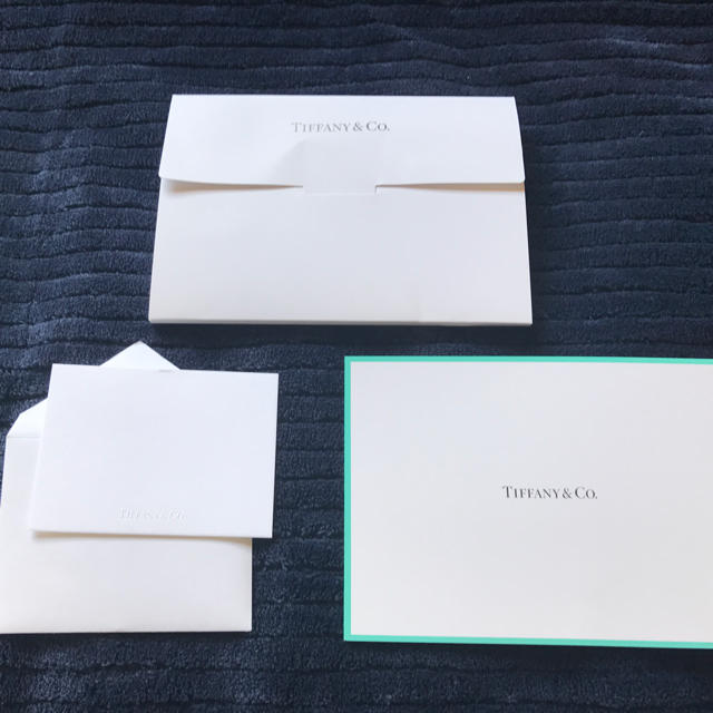 Tiffany & Co.(ティファニー)のティファニーショップ袋、箱、ポストカード、メッセージカードセット ハンドメイドの文具/ステーショナリー(カード/レター/ラッピング)の商品写真