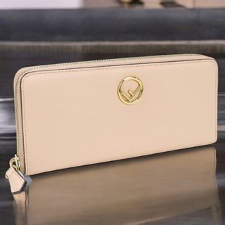 FENDI(財布 ・ ピンク/桃色系)のフリマアイテム一覧 FENDI(財布 ・ ピンク/桃色系)のフリマアイテム一覧