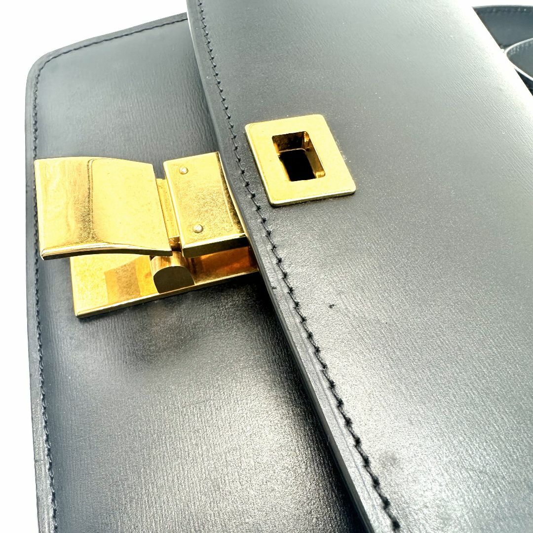 CELINE(セリーヌ)の【レア】極美品 セリーヌCELINE クラシックボックスレザー ショルダーバッグ レディースのバッグ(ショルダーバッグ)の商品写真