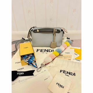 FENDI - FENDI 脚長ハイウエスト白ニットパンツの通販 by FENDI - FENDI 脚長ハイウエスト白ニットパンツの通販 by