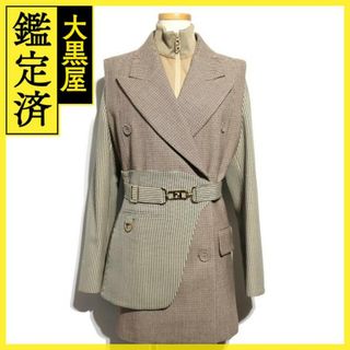 FENDI - 新品同様 フェンディ 総柄 オールインワン ホワイト 36 FENDI - 新品同様 フェンディ 総柄 オールインワン ホワイト 36