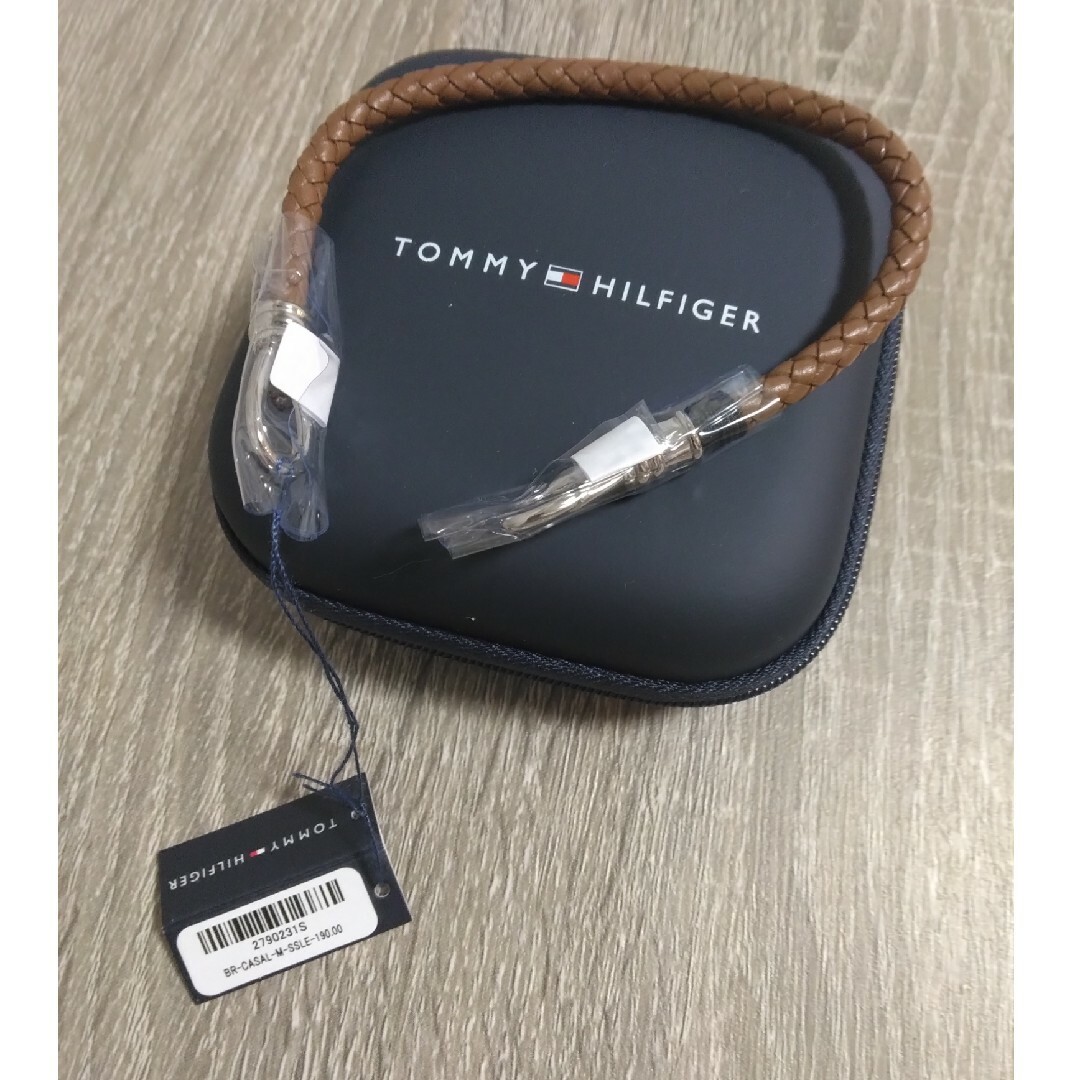 TOMMY HILFIGER(トミーヒルフィガー)の★未使用★　TOMMY HILFIGER　ブレスレット メンズのアクセサリー(ブレスレット)の商品写真
