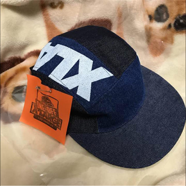 XLARGE(エクストララージ)のxlarge ONE-OFF cap 未使用品 定価以下 メンズの帽子(キャップ)の商品写真