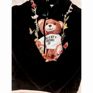 MOSCHINO(パーカー)のフリマアイテム一覧 MOSCHINO(パーカー)のフリマアイテム一覧