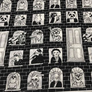 アニマルマンション ブラック 綿ローン生地 幅108×50cm(生地/糸)