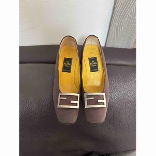FENDI - ☆FENDI(フェンディ)☆スタッズ☆フラットローファー FENDI - ☆FENDI(フェンディ)☆スタッズ☆フラットローファー