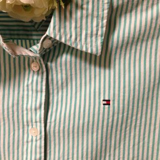 トミーヒルフィガー(TOMMY HILFIGER)のTOMMY HILFIGER♡シャツ(シャツ/ブラウス(半袖/袖なし))