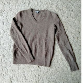 UNIQLO - ユニクロ カシミヤ 100% リブ タートルネック ニット UNIQLO - ユニクロ カシミヤ 100% リブ タートルネック ニット
