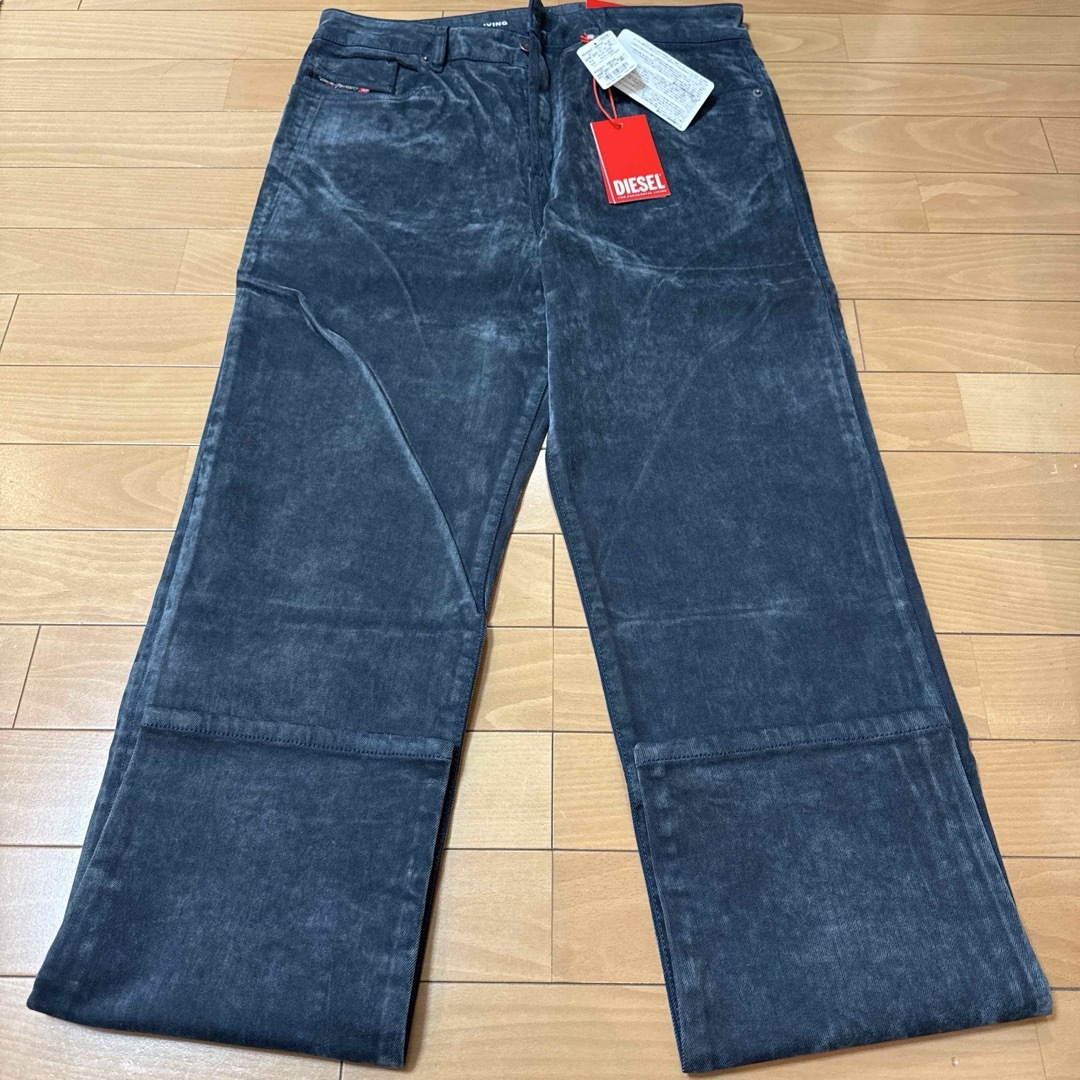 DIESEL - 新品 DIESELディーゼル ストレートデニム1995-09D02 DIESEL - 新品 DIESELディーゼル ストレートデニム1995-09D02