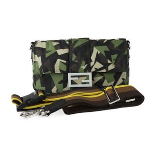 FENDI - 新品未使用 フェンディ ピーカブー アイシーユー FENDI - 新品未使用 フェンディ ピーカブー アイシーユー