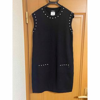 CHANEL - CHANEL シャネル ノースリーブ黒ニットワンピースの CHANEL - CHANEL シャネル ノースリーブ黒ニットワンピースの