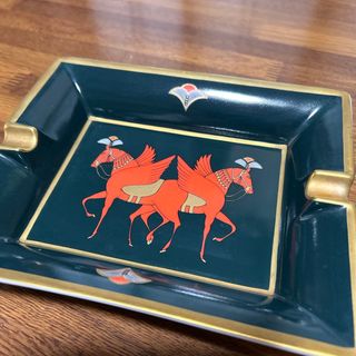 HERMES(灰皿)のフリマアイテム一覧 HERMES(灰皿)のフリマアイテム一覧