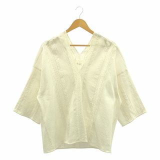 Pheeta - フィータ トリニティ Trinity 長袖ブラウス ピンタック Pheeta - フィータ トリニティ Trinity 長袖ブラウス ピンタック