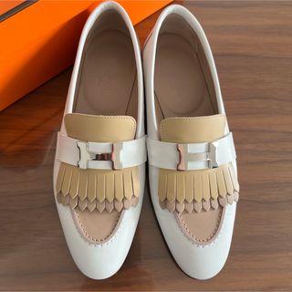 HERMES(スリッポン/モカシン)のフリマアイテム一覧 HERMES(スリッポン/モカシン)のフリマアイテム一覧