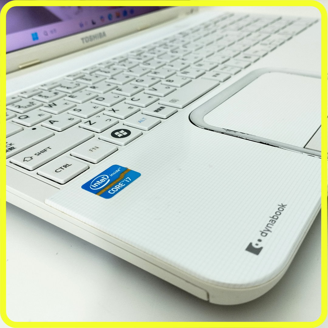 東芝(トウシバ)のCore i7　新品SSD512GB⭐️windows11ノートパソコン　306 スマホ/家電/カメラのPC/タブレット(ノートPC)の商品写真
