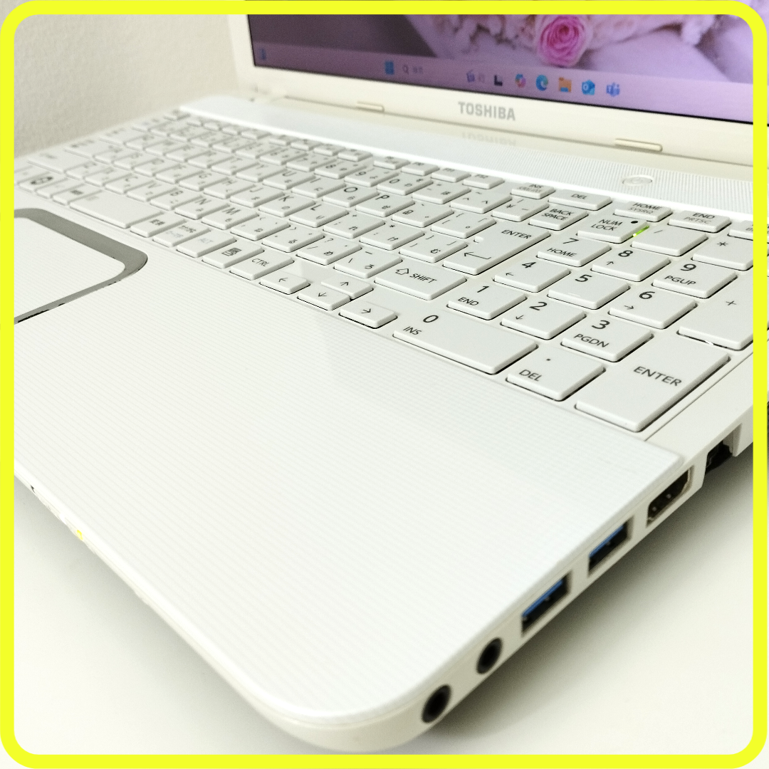 東芝(トウシバ)のCore i7　新品SSD512GB⭐️windows11ノートパソコン　306 スマホ/家電/カメラのPC/タブレット(ノートPC)の商品写真