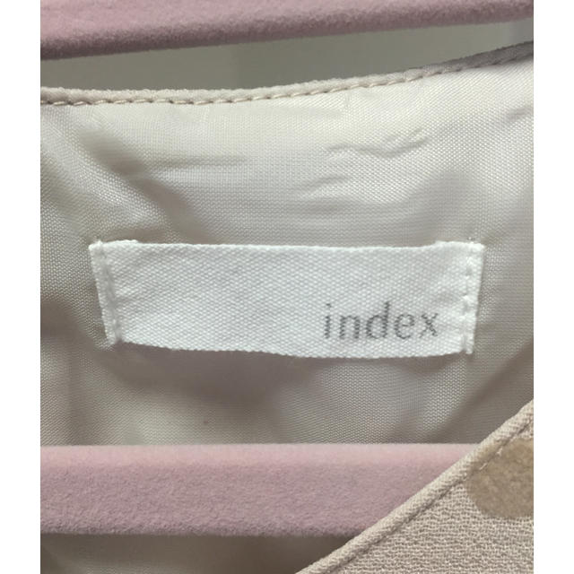 INDEX(インデックス)の★美品★index★ドットワンピース ピンクベージュ★Mサイズ★ レディースのワンピース(ひざ丈ワンピース)の商品写真