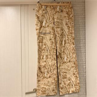 伊太利屋(カジュアルパンツ)のフリマアイテム一覧 伊太利屋(カジュアルパンツ)のフリマアイテム一覧