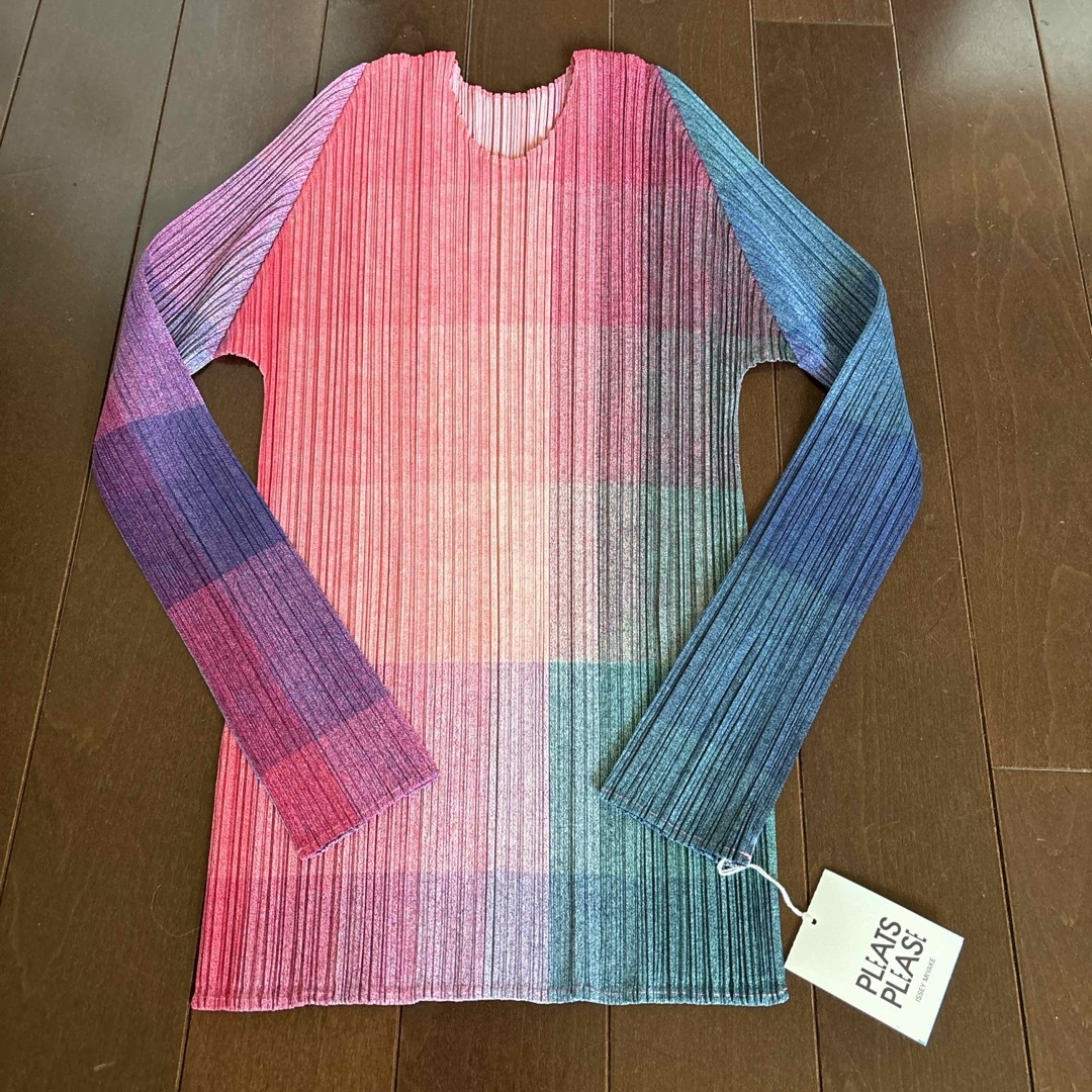 PLEATS PLEASE ISSEY MIYAKE - PLEATS PLEASE PHOTON PINK PLEATS PLEASE ISSEY MIYAKE - PLEATS PLEASE PHOTON PINK