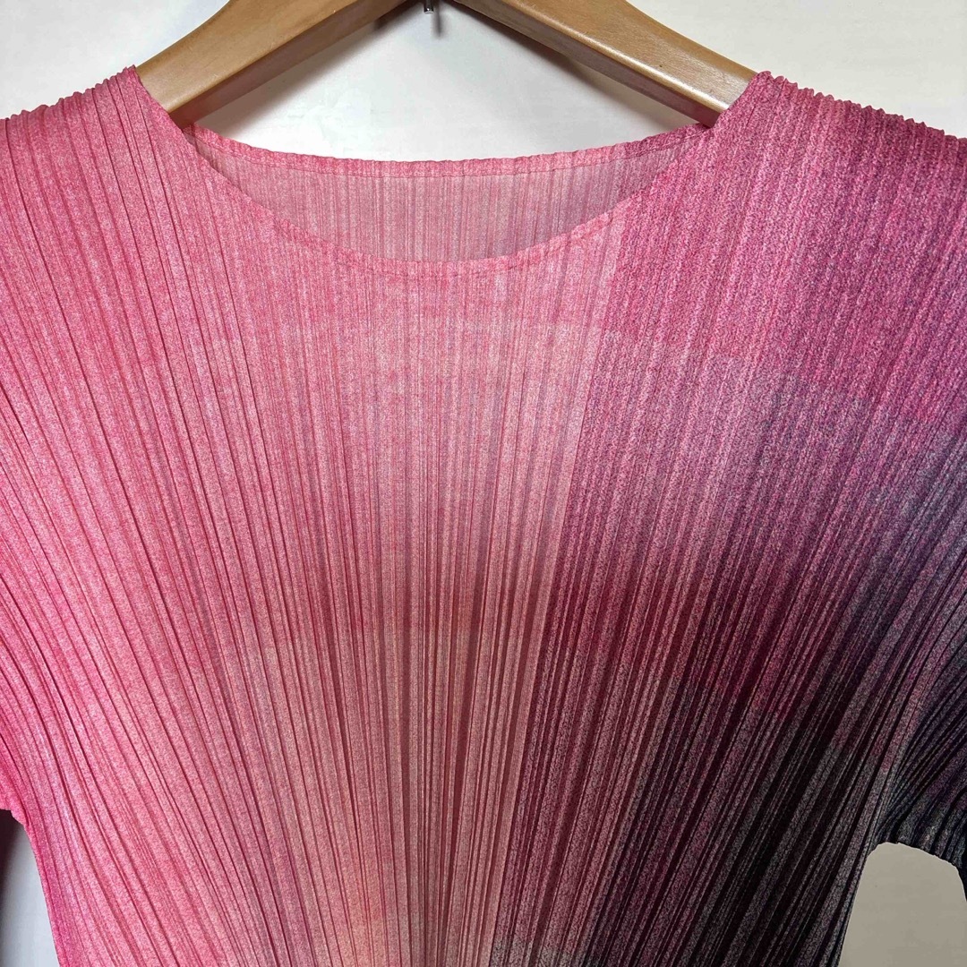 PLEATS PLEASE ISSEY MIYAKE - PLEATS PLEASE PHOTON PINK PLEATS PLEASE ISSEY MIYAKE - PLEATS PLEASE PHOTON PINK